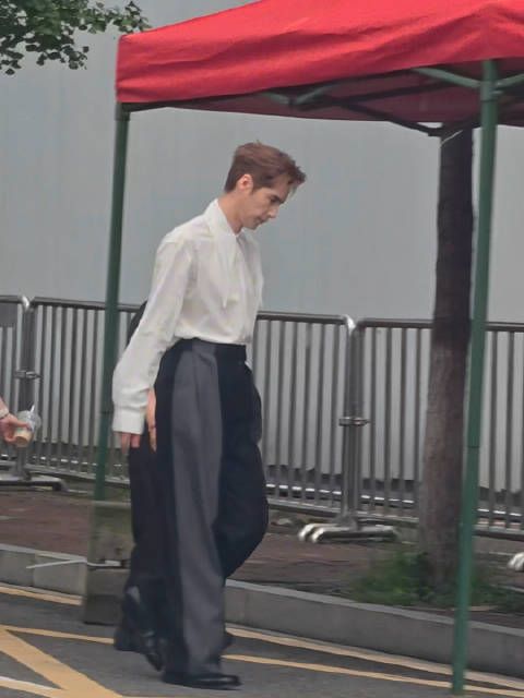 一转场我笑晕了好松弛吧不会是全糖冰拿铁吧