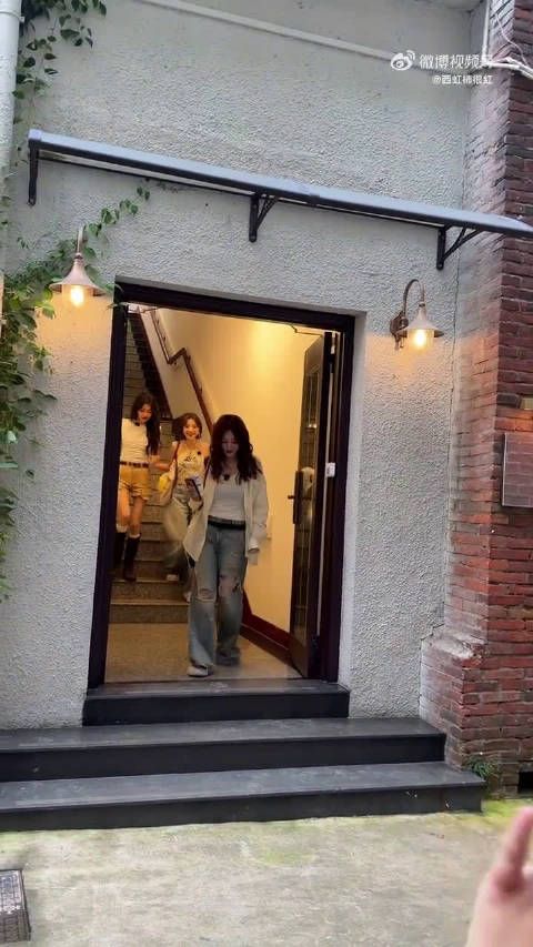 轮值任务全力以赴，团队协作积极靠谱，周翊然完美撑起团队少年热血担当