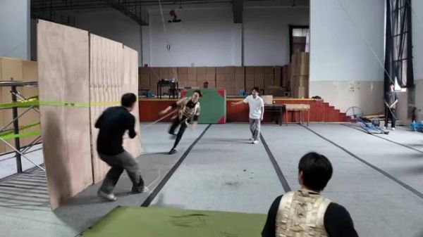陈伟霆九门湘西往事删减，湘西情节拍好多天仅一集
