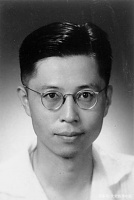 曹禺：24岁凭《雷雨》出名，晚年江郎才尽，他悲叹：这一生太听话