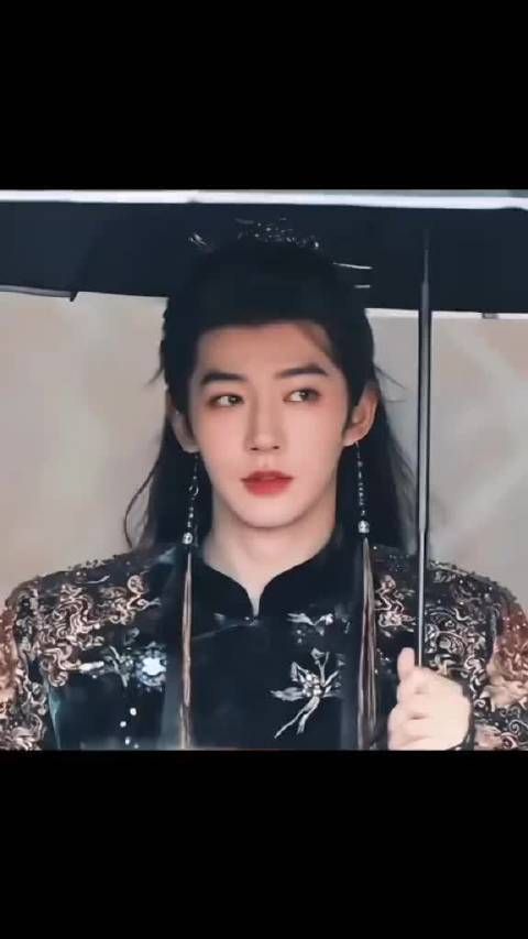 邓为百妖谱顺利开机，邓为和钻石的双向奔赴是最极致的浪漫了！