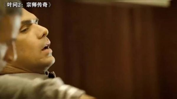 这个场地不滑，应该让罗师傅上