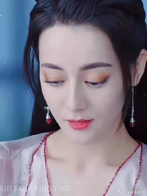两眼一睁就是演，一张口就是戏