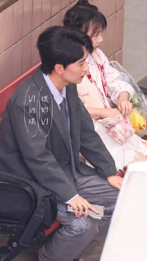 郭麒麟为角色减重80斤，瘦削脱相