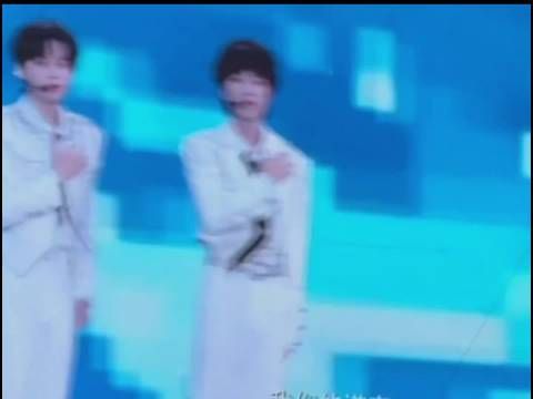 张桂源严浩翔心动对视，桂文心动揽肩对视part甜度超乎我的想象啦