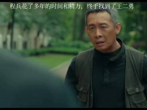 多讽刺啊，正派打人的时候路人都拦着，反派打人却都在一旁看着