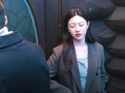 这段吃醋跟门较真太好玩了