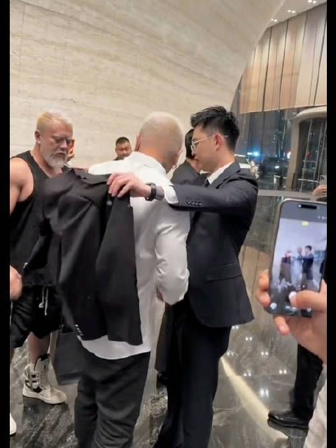 方丈 巴扎黑 刘二狗 刘一手 王小源 上官带刀齐聚，拍短剧吗？