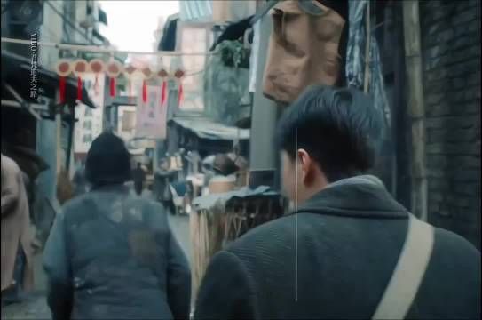 即使前方没有现成的路，也挡不住你走出自己的方向