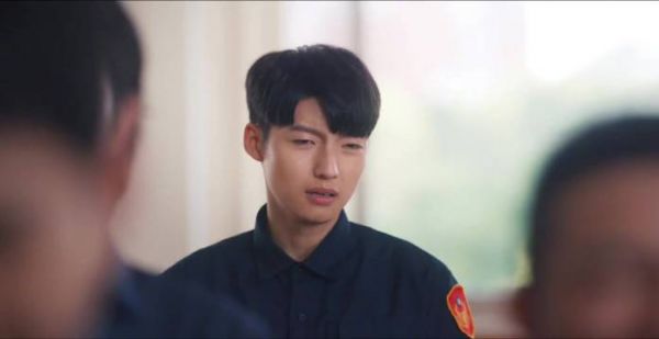 终于开播咯！感觉会很搞笑哦！