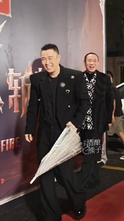 吗呀小沈阳真来披哥了！