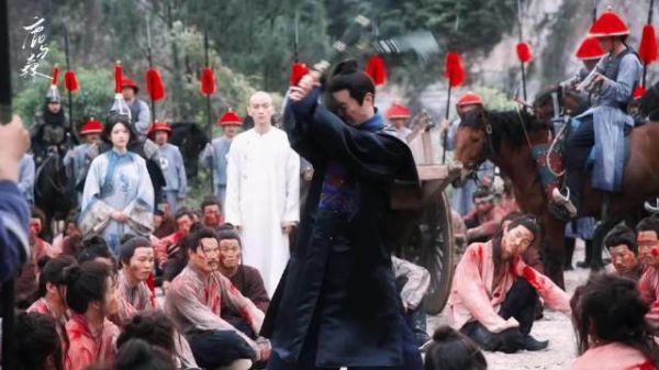 向涵之在《大生意人》中演绎震惊心痛与坚持，演技获赞