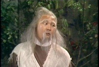 《射雕英雄传》中周伯通为何被困桃花岛15年？