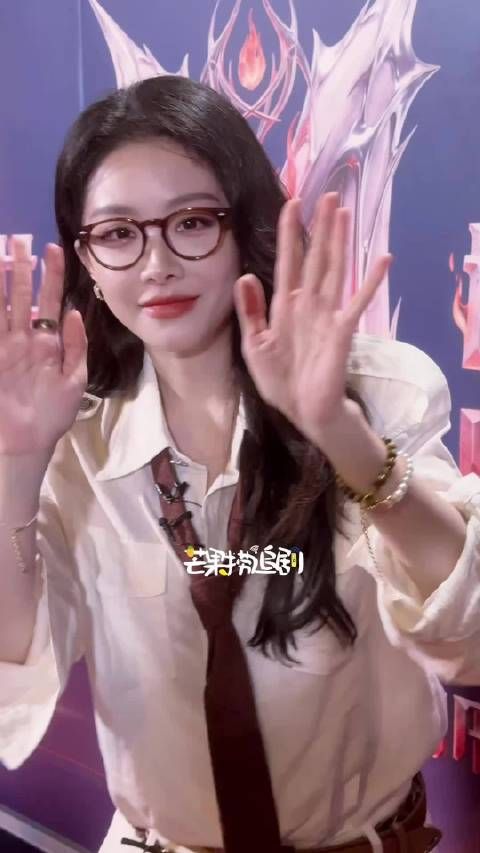 好美好温柔啊！一周见了三次喻言，每次都完全不同的风格
