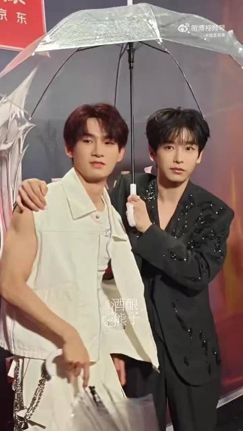 姚琛彭昱畅不打不相识，送考搭档互动轻松