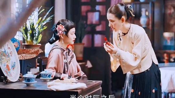 为了给好姐妹赎身，韶华让她假装生病 灼灼韶华｜热依扎｜杨祐宁