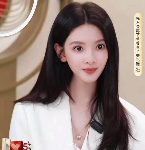 到底是谁发明的直播间美颜啊!美女内心OS:我长这样?我真长这样?