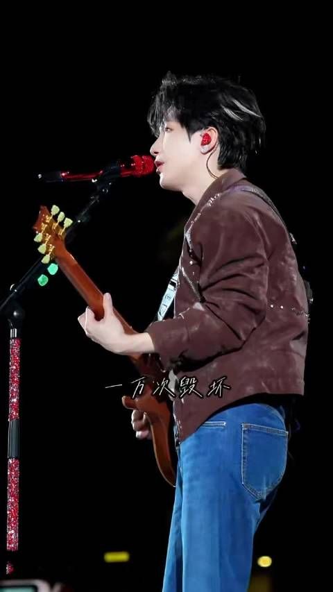 陈楚生彩排靠声音圈粉，路人直呼音色绝了