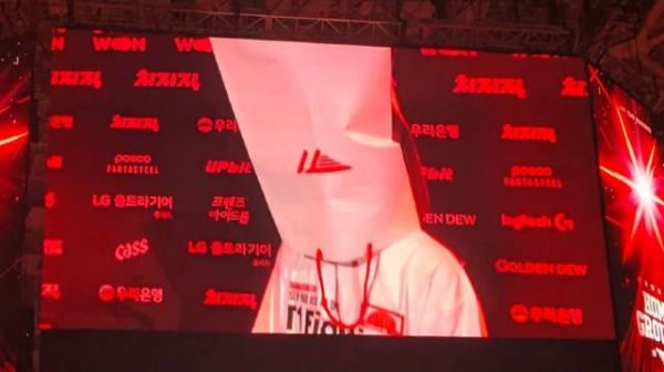 T1给Roach绑来主场了 ྀི：lol_soo9