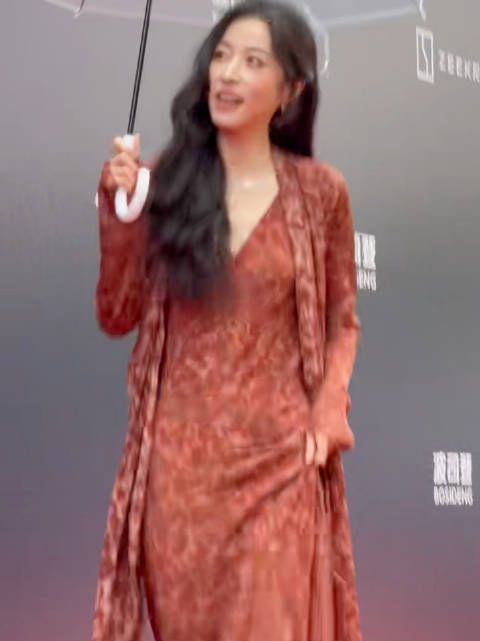 这个裙子好有气质喔