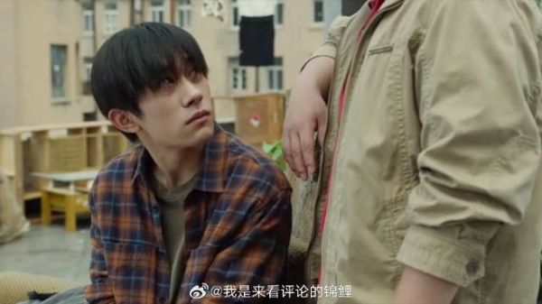 大叔没病却组建病友群，小伙得知真相，瞬间心酸