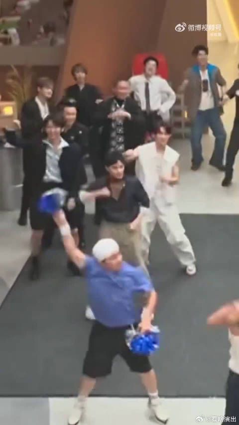 犹豫只是短暂的，下定决心参与之后，熟练度蹭蹭往上涨
