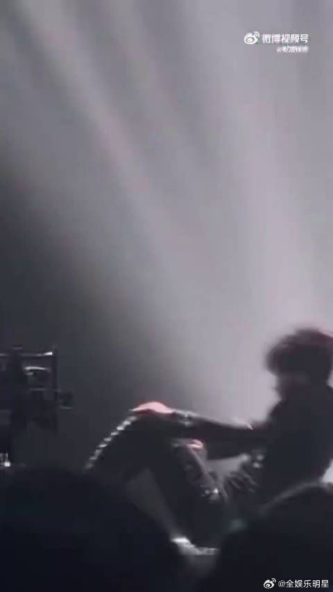临危不乱说的就是邵子恒，短暂调整之后迅速投入，看不出一丝慌乱痕迹