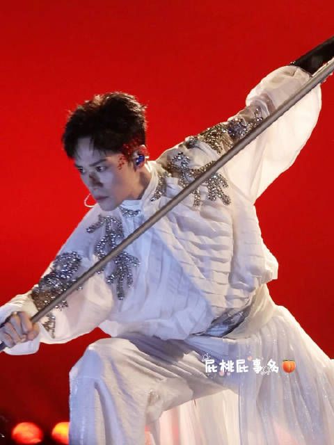 哥你真的还是太牛了！全开麦！还加舞枪！所有人感受！
