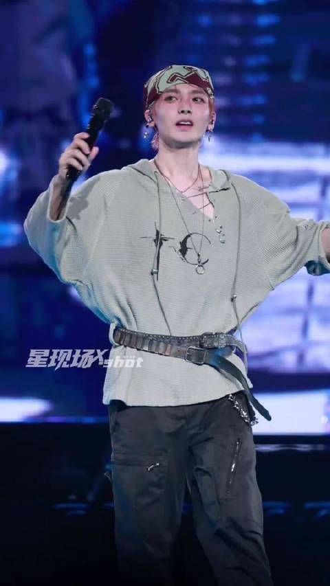 谁能受得了侯明昊这一连串的宝贝, 好想急头白脸大声跟着喊