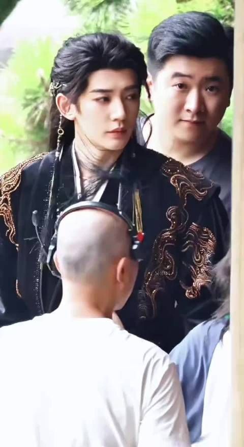 邓为百妖谱司狂澜！一袭黑金古装，堪比洛神之美！