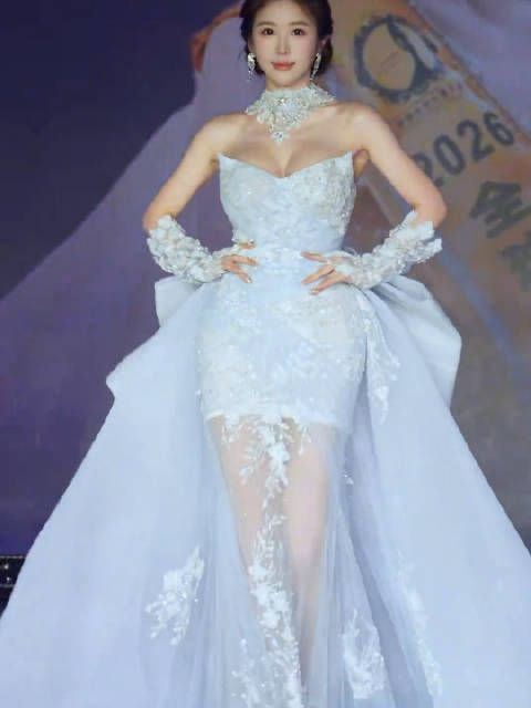 伊娃，全球中华小姐中国总冠军，来自福建沙县！