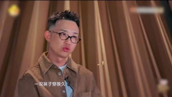 GAI出发图气场拉满，未走红毯先到位，回顾从地下到体育场音乐路