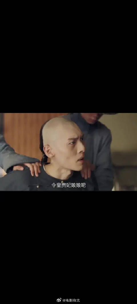 叽里呱啦说啥呢？你魏姐根本不吃压力！
