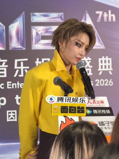 刘雨昕透露下半年将推出专辑