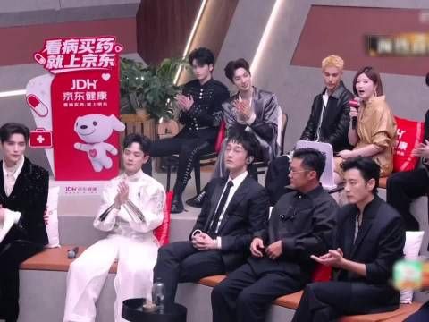 杜华米卡中文谁好，杜华称李光洁叔圈天菜
