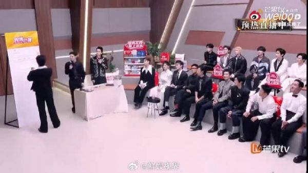 轻松幽默的发言氛围，没有紧绷感，隔着屏幕都能感受到艾热的自在