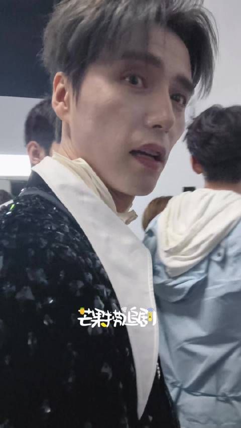 阿云嘎把我认出来了给了个专属饭撒啊啊啊啊