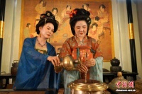 西安团队复刻唐宫茶宴 让千年茶事可触可品
