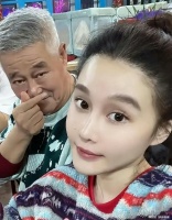 赵本山女儿自曝患三种精神疾病，换新药副作用大，已瘦了十几斤
