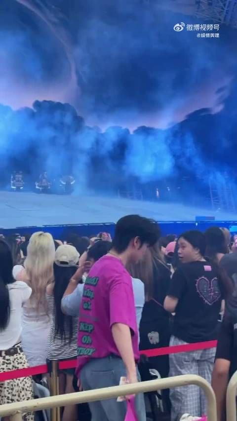 汪苏泷演唱会偶遇双高胎，老朋友惊喜现身