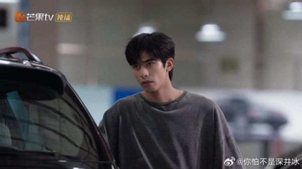 陈异找车行老板拿东西，看见苗靖在买车，秒懂她要常住