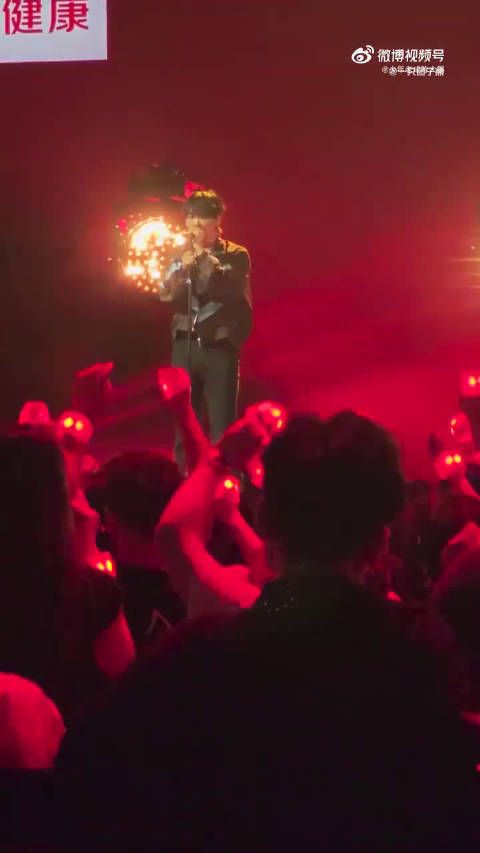 王赫野披荆斩棘直播选复古公路风，高音爆发力拉满