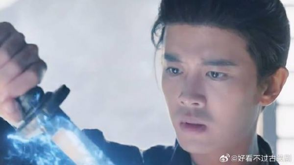 宋祖儿 原来半夏能看到妖怪是因为宣夜的血，原来宣夜是妖