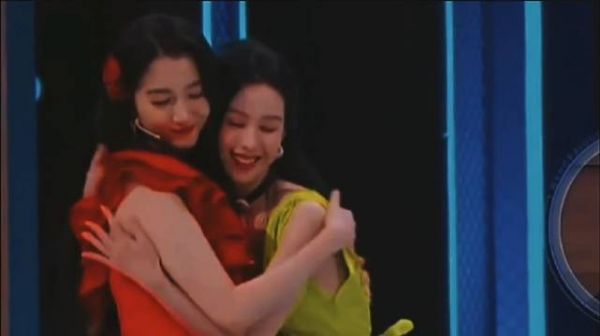 陈都灵称关晓彤是唯一例外，会直接求证真假
