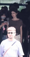 白鹿老巷人群低头浅笑，故事感满满