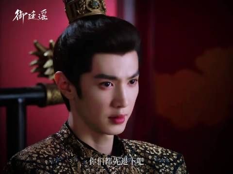 亲都亲了，我们寡帝年轻体壮的克制啥，观众说的，不用克制，我们爱看！