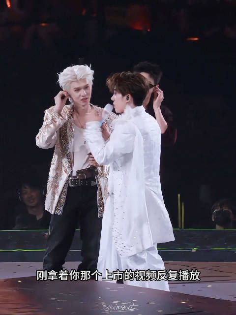 莫拉倒闭or上市？哥几个完全体面人来的 Cr.XIXIDEXI
