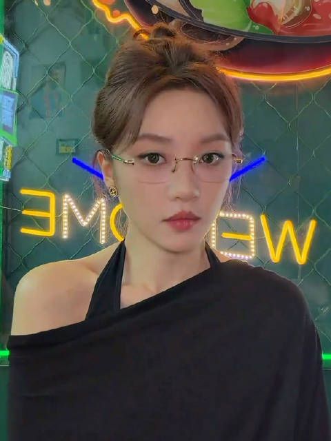 忍不住主动cue 又不能真的讲出来