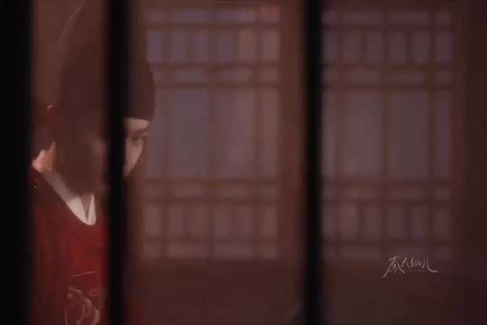 官职再大也得哄老婆，永远看不腻上位者为爱低头的设定！花开锦绣