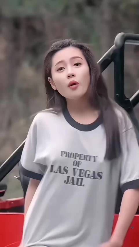 李丽珍年轻时身材确实很